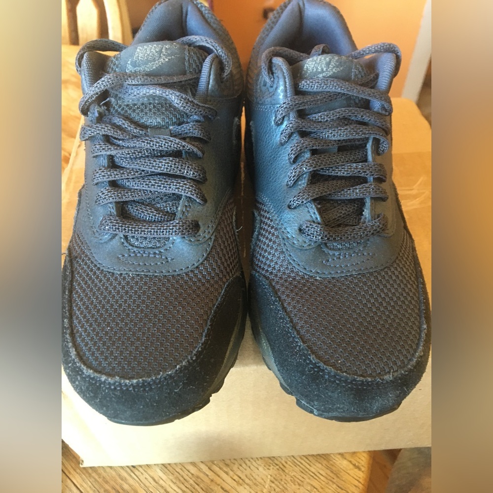 EUC Nike Air Max SC Sneakers Women Size 8